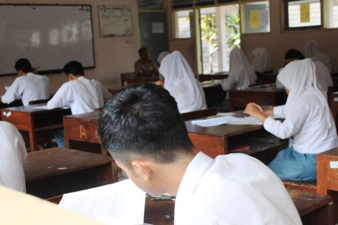 Pendidikan Indonesia dan Jurang Kompetensi Global